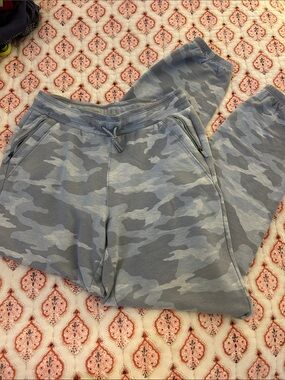 Athleta Girl Light Blue Camouflage Jogger Sweatpants